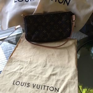 Louis vuitton Pouchette accessoires monogram